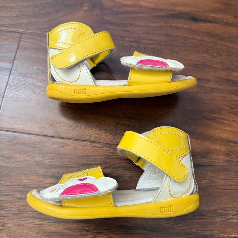 Umi Yellow Leather Flower Strap Sandals with Pink Accent - Picture 6 of 9